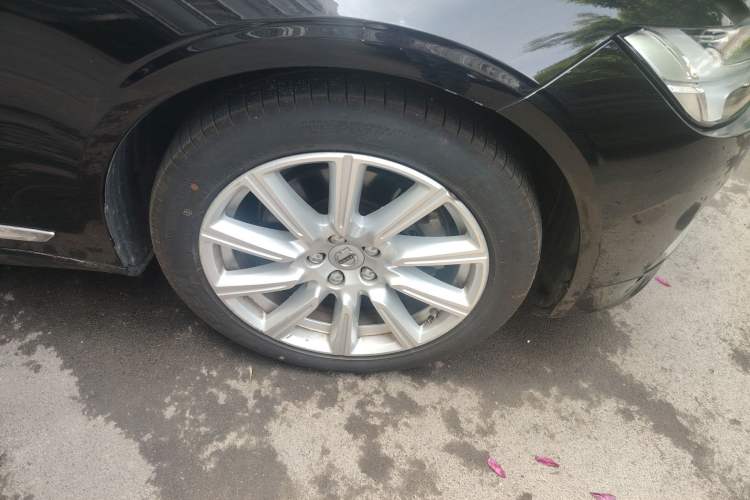 Used Volvo S90 2020 T5 Zhiyi Luxury Edition Right Front Wheel Hub