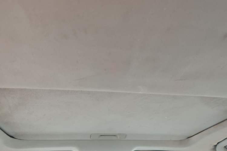 Used Venucia T70 2015 2.0L CVT Smart Edition