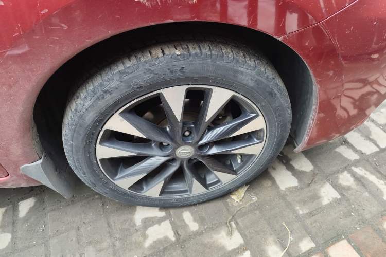 Used Nissan Tiida 2016 1.6L CVT ZhiZun Edition
