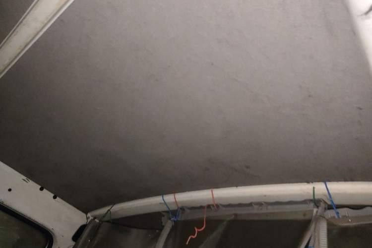 Used Jinbei Hiace 2011 2.0L Fifth-Generation Kuaiyunwang Comfort Type K 4G20B Headliner