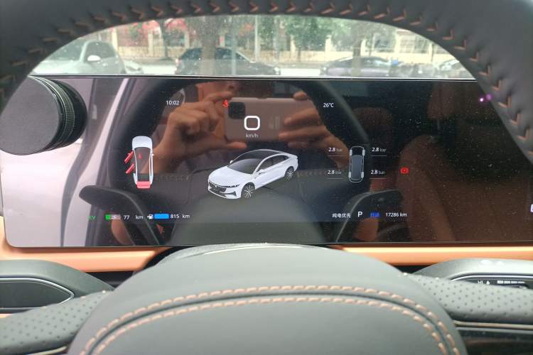 Used VOYAH PASSION 2024 PHEV Four-Wheel Drive Ultra-Long Range Executive Edition Instrument Cluster