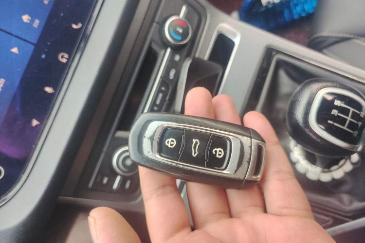 Used Geely Auto Vision S1 2018 1.5L Manual FENGXING Model