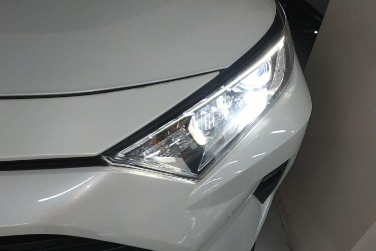 Used Toyota RAV4 2022 Dual-Engine 2.5L E-CVT Four-Wheel Drive Elite Plus Edition
