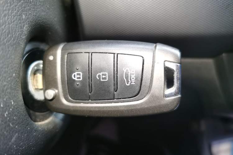 Used Hyundai Celesta 2018 1.6L Automatic GL Enjoyment Version China V Standard
