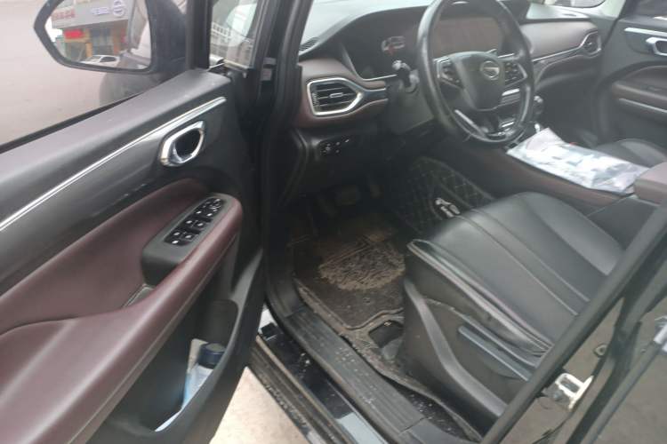 Used GAC Trumpchi M6 2021 PRO 270T Automatic Luxury Edition Driver Seat