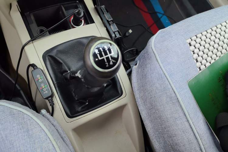 Used Volkswagen Polo 2011 Jingqu 1.4L Manual Sile Edition Gear Lever