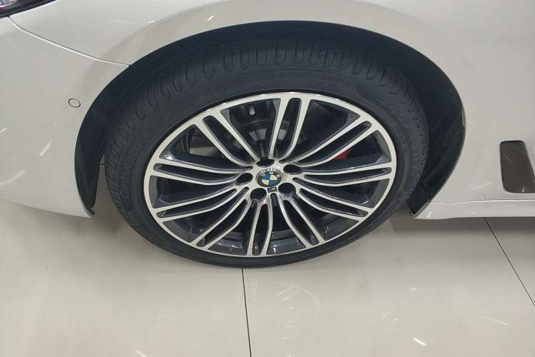 Used BMW 5 Series 2018 Restyled 530Li Leading Edition M Sport Package