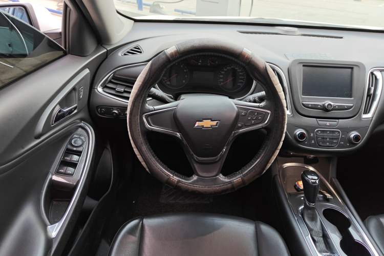 Used Chevrolet Malibu XL 2018 530T Automatic RuiChi Edition Steering Wheel