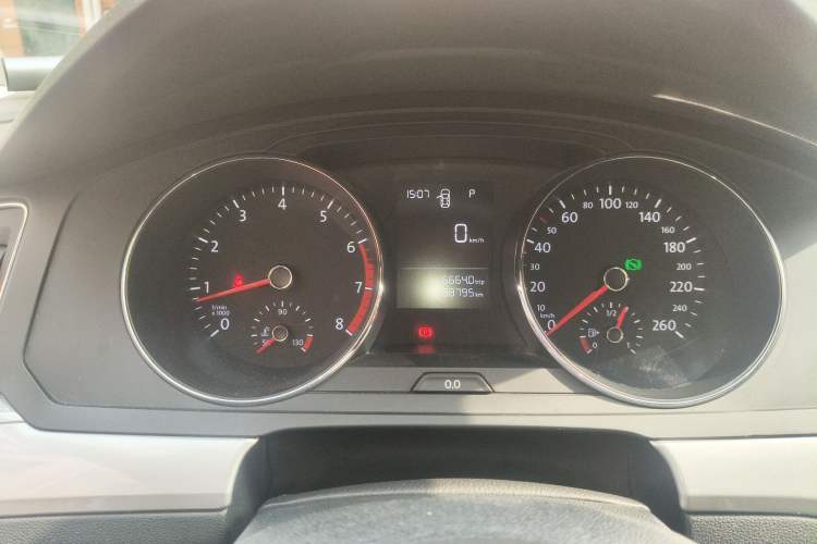 Used Volkswagen Lamando 2015 230TSI DSG Fashion Edition Instrument Cluster