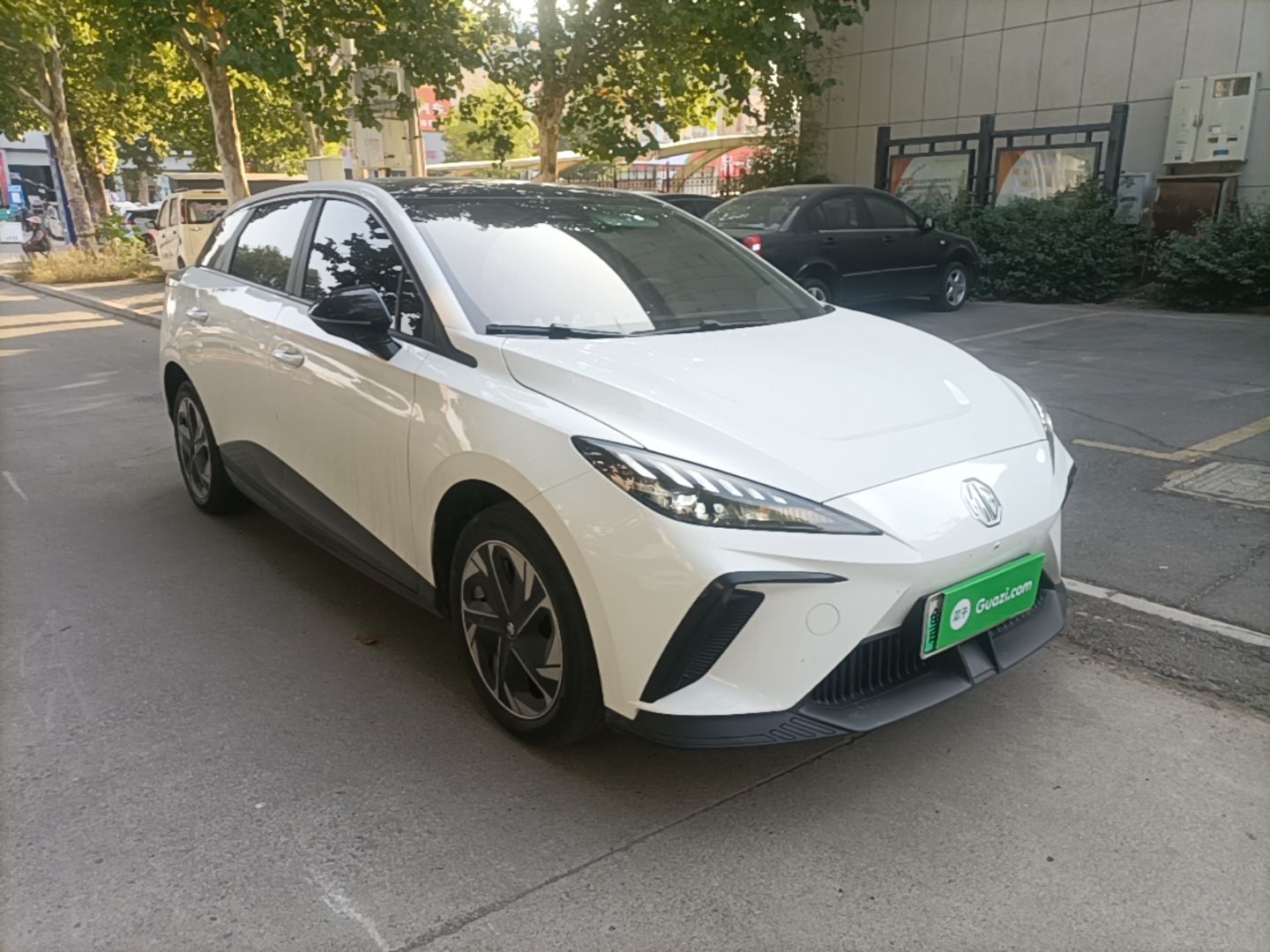 MG 4 EV 2022 425 km Luxury Edition — снимка 3