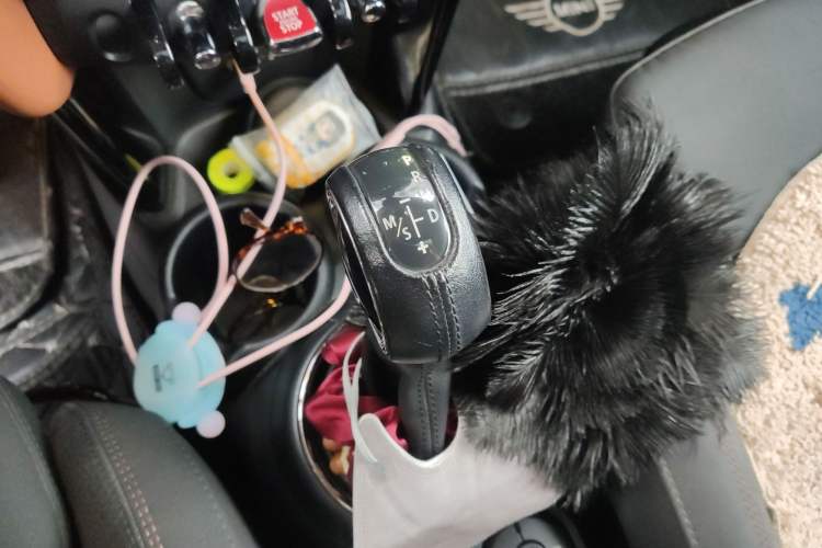 Used MINI MINI 2018 1.5T COOPER Color Edition Five-Door Model
