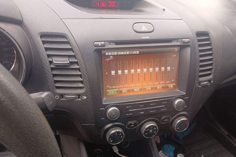 Used Kia K3 2015 1.6L Manual GL Audio And AC Panel