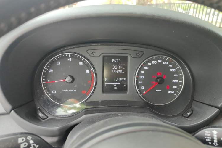 Used Audi A1 2014 30 TFSI Fashion Model Instrument Cluster