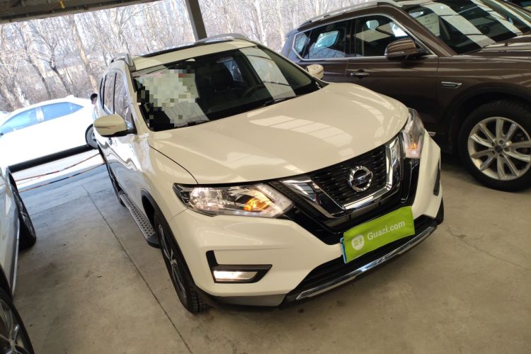 Used Nissan X-Trail 2019 2.5L CVT Smart Connect Leading Edition 4WD Front Right 45 Deg