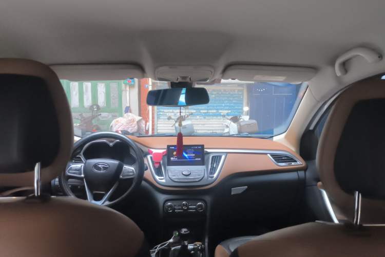 Used Soueast DX7 2015 1.5T Manual Elite Model Headliner