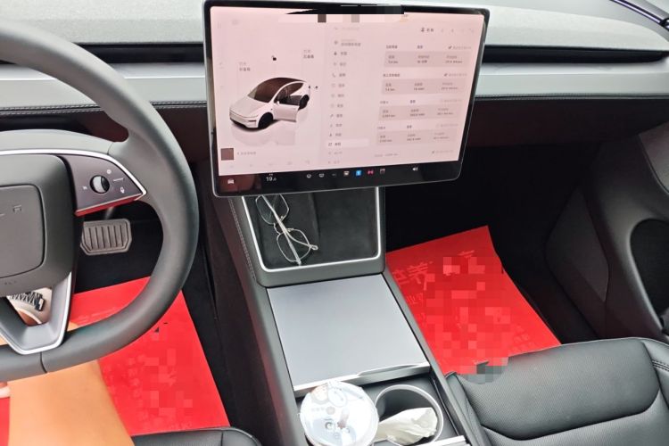 Used Tesla Model Y 2025 Rear-Wheel-Drive Version
