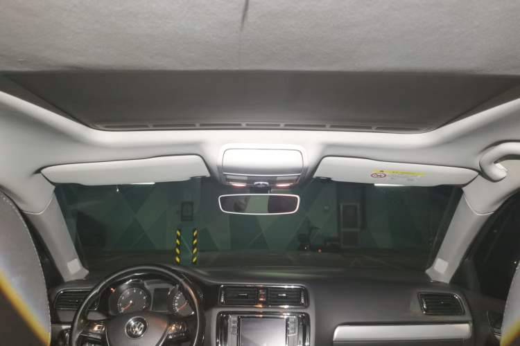 Used Volkswagen Sagitar 2018 1.6L Manual Comfort Model
