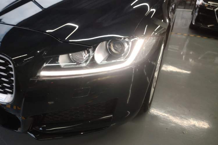 Used Jaguar XFL 2020 XFL 2.0T P200 Two-Wheel-Drive Rally Flag Edition
