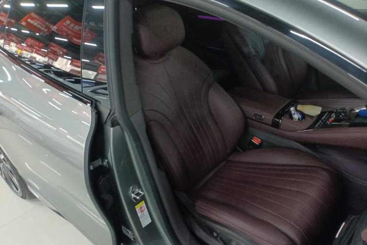 Used Denza Z9GT 2024 1100 Four-Wheel Drive Ultra Version
