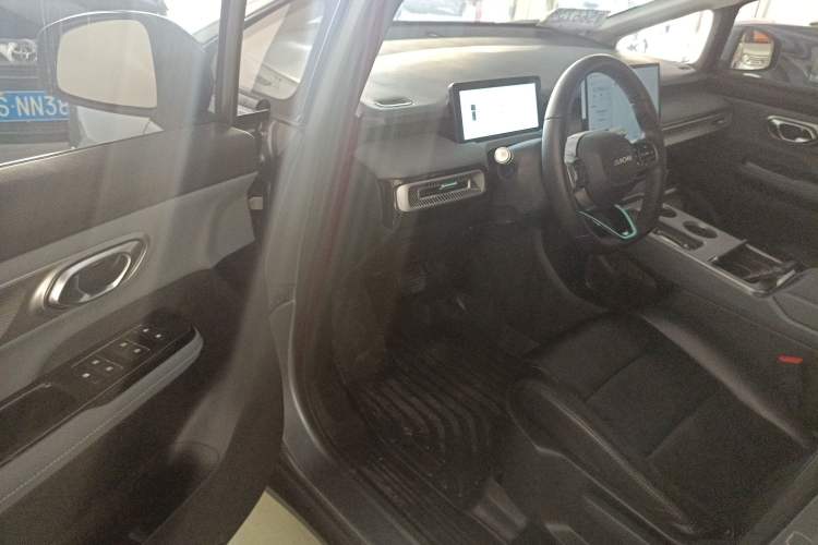 Used AION Y 2023 Plus 510 Enjoy Edition
