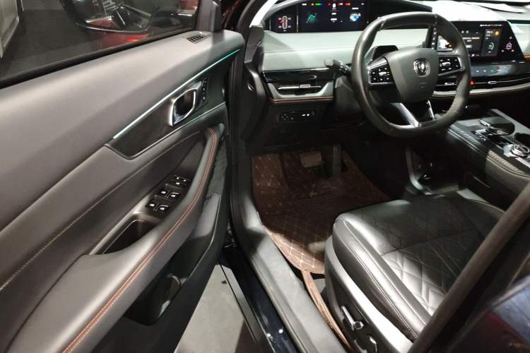 Used Changan UNI-K 2021 2.0T Prestige Edition
