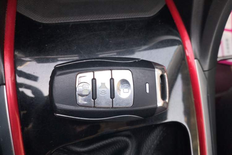 Used Haval H2 2017 Blue Label 1.5T Manual Two-Wheel Drive Luxury Model
