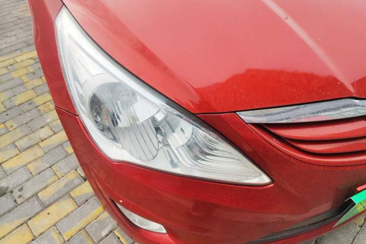 Used Hyundai Verna (older generation) 2010 Sedan 1.4L Automatic Luxury GLS Trim
