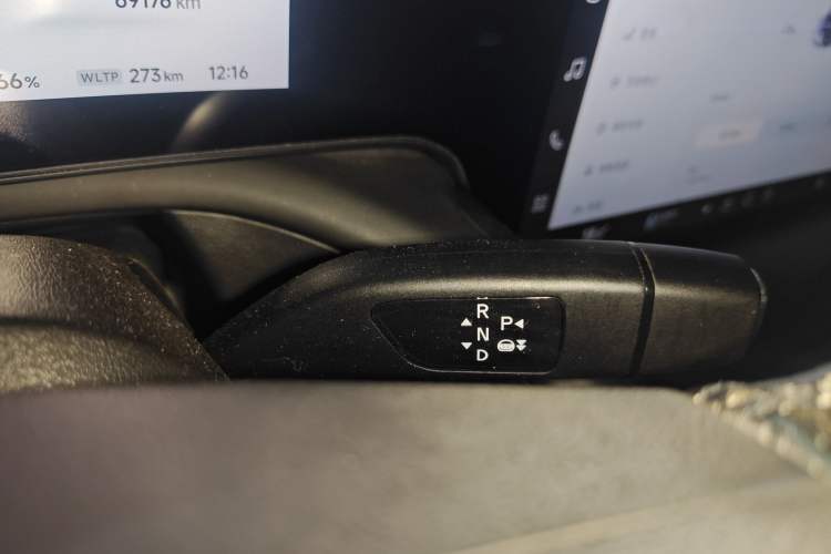 Used XPeng P7 2021 480E Gear Lever