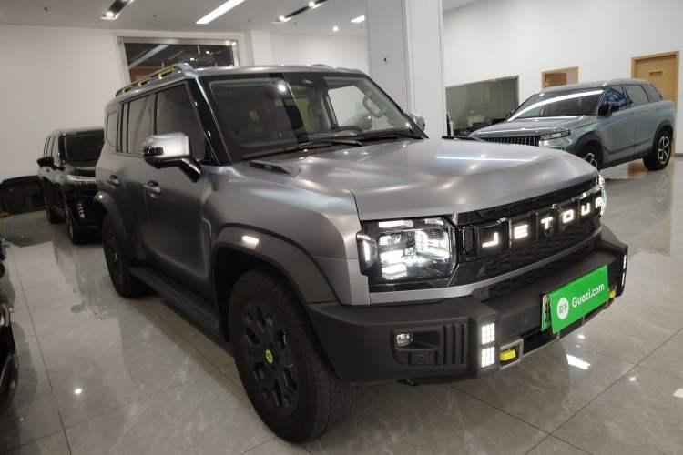 Used JETOUR Traveler C-DM 2024 C-DM 206KM Four-Wheel Drive Wilderness Edition Front Right 45 Deg