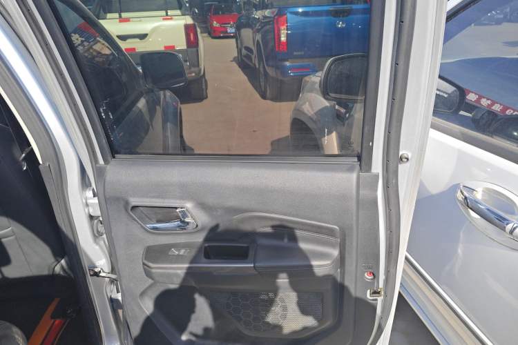 Used Great Wall Wingle 5 2021 2.0T Diesel Two-Wheel Drive Elite Version Big Double Cab China VI Standard GW4D20M
