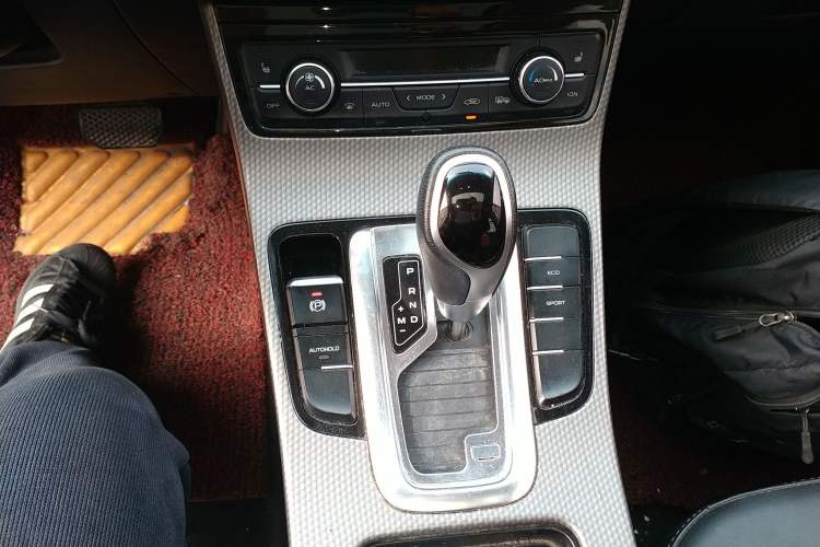 Used Geely Auto Emgrand GS 2016 Elegant Edition 1.3T Automatic ZhenShang Model