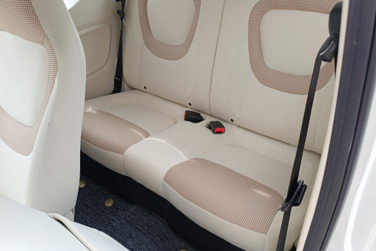 Used Wuling Hongguang MINIEV 2024 3rd Generation 215km Youth Edition Left Rear Seat