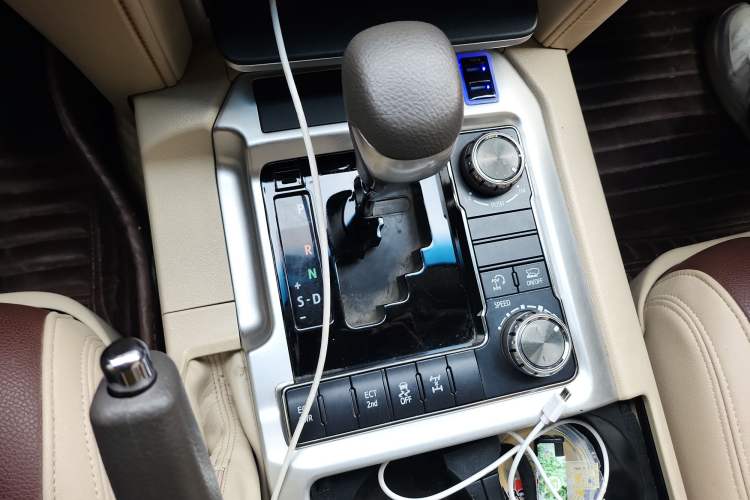 Used Toyota Land Cruiser 2019 4.0L GX-R 7 Seats Parallel Import
