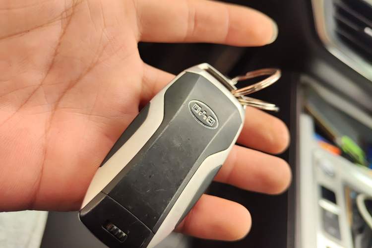 Used BYD Tang 2019 2.0T Automatic SmartConnect Luxury 7-Seater China VI Standard