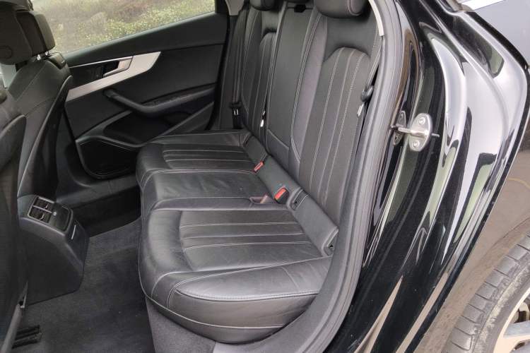 Used Audi A4L 2020 40 TFSI Fashion Dynamic Model