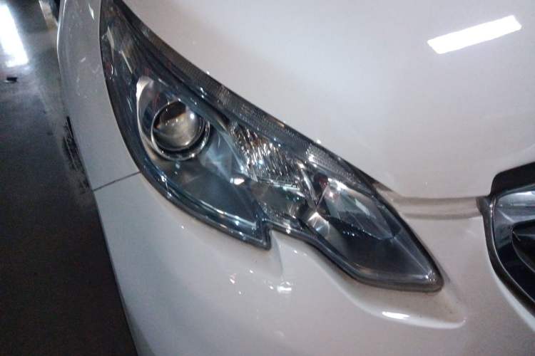 Used Peugeot 2008 2014 1.6L Automatic Fashion Edition Right Front Headlight