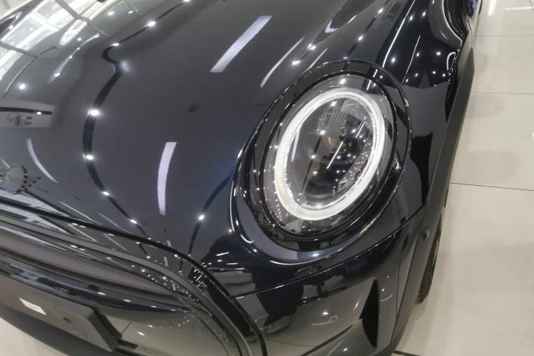 Used MINI MINI 2023 1.5T COOPER Midnight Escape Special Edition