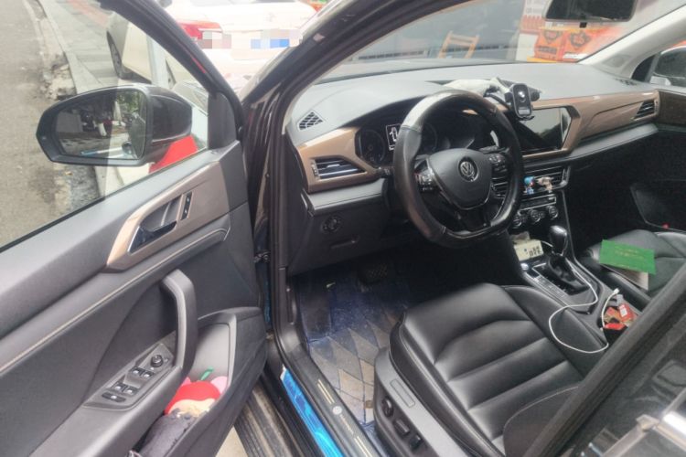 Used Volkswagen Tharu 2020 280TSI Two-Wheel Drive Luxury Plus Version China VI Standard
