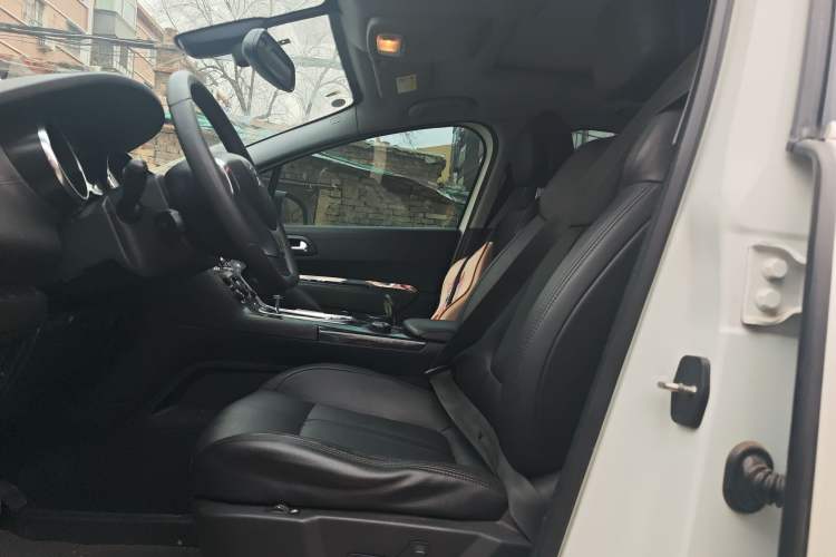 Used Peugeot 3008 2013 1.6THP Automatic Prestige Edition
