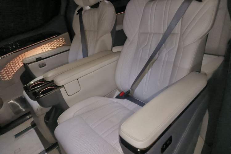 Used Zeekr 009 2022 Revised Model ME Edition
