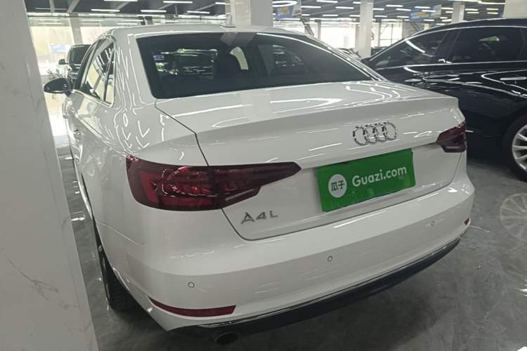 Used Audi A4L 2018 30th Anniversary Edition 30 TFSI Ambition Model Rear Left 45 Deg