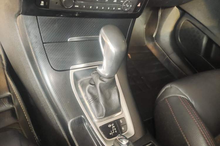 Used Citroen C5 2014 1.6T Automatic Prestige Model Gear Lever