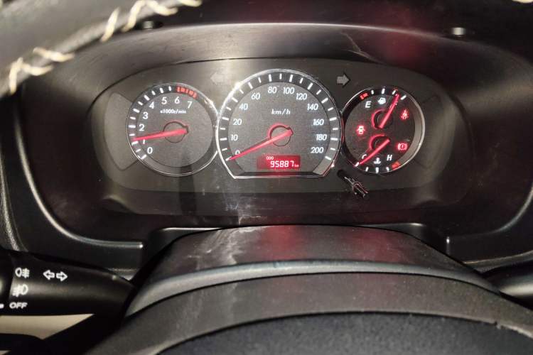 Used CHANGAN Alsvin V3 2015 1.4L Manual Warm-Hearted Model China IV Standard Instrument Cluster