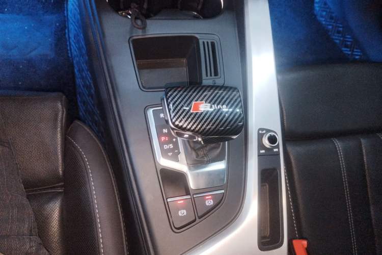 Used Audi A4L 2022 40 TFSI Fashion Dynamic Model
