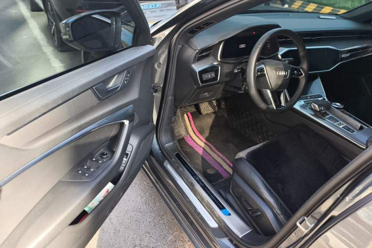 Used Audi A6L 2019 40 TFSI Luxury Dynamic Model
