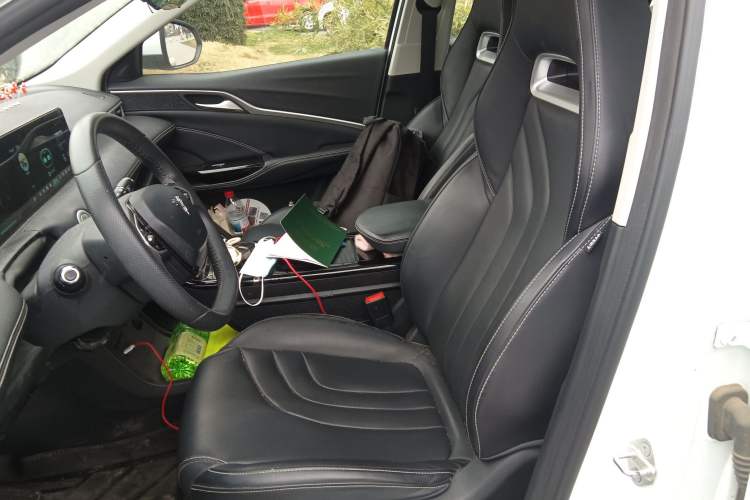 Used NETA U 2022 Zhi400 Pro Ternary Lithium Left Front Seat