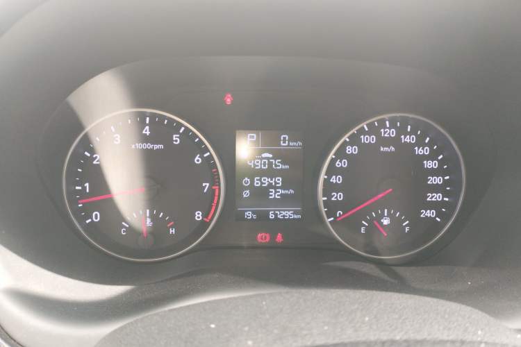 Used Hyundai Celesta 2018 1.6L Automatic GL Enjoyment Version China V Standard