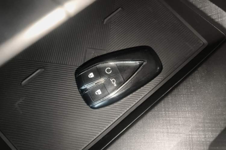 Used Changan UNI-V 2024 1.5T Prestige Edition
