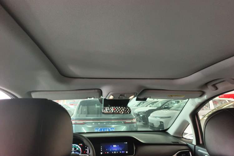 Used GAC Trumpchi M6 2021 PRO 270T DCT Luxury Edition Headliner