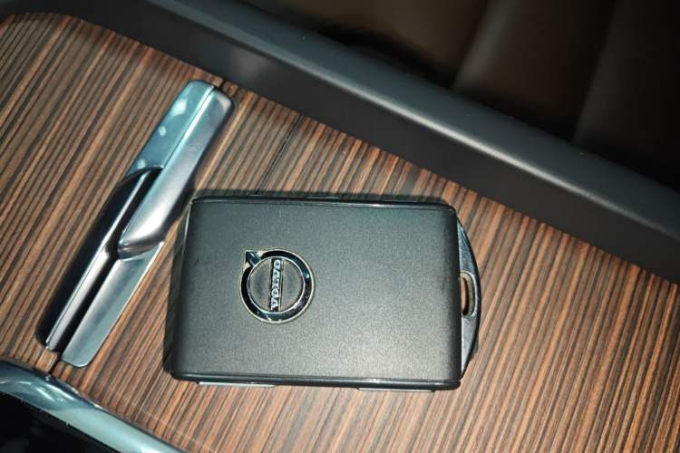 Used Volvo S60 2022 B4 Zhiyuan Luxury Edition
